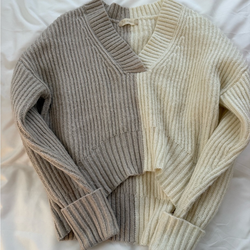 Altard state Two-Tone Ribbed Women Sweater